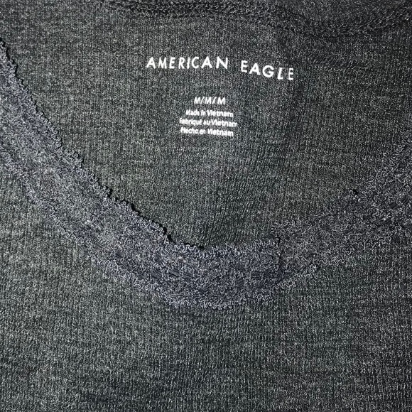 American Eagle Crop Top - Picture 2 of 2